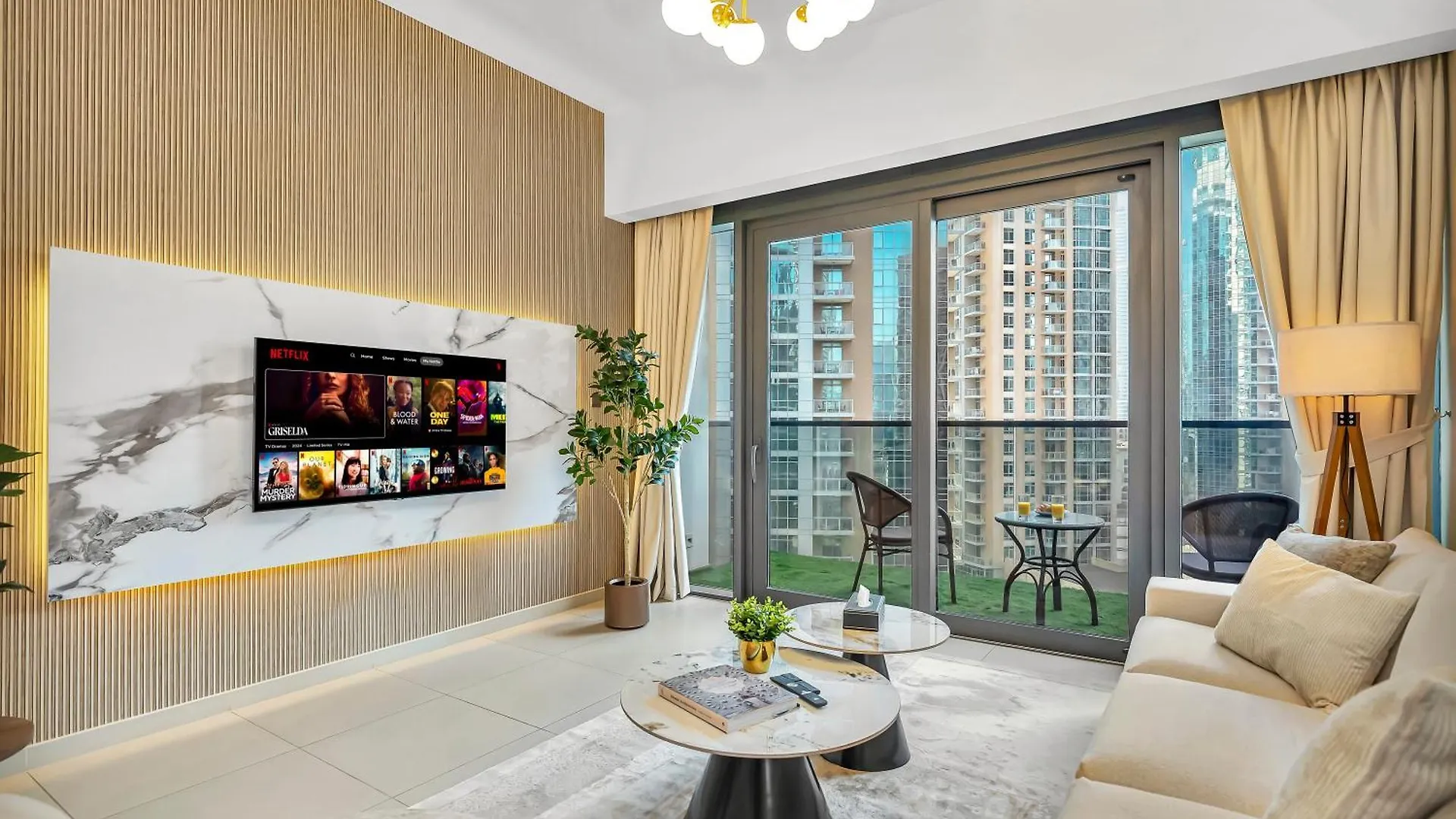 Luxurious & Spacious 2Br L Burj & Fountain Views L Walk To Dubai Mall L Pool L Gym 0*,