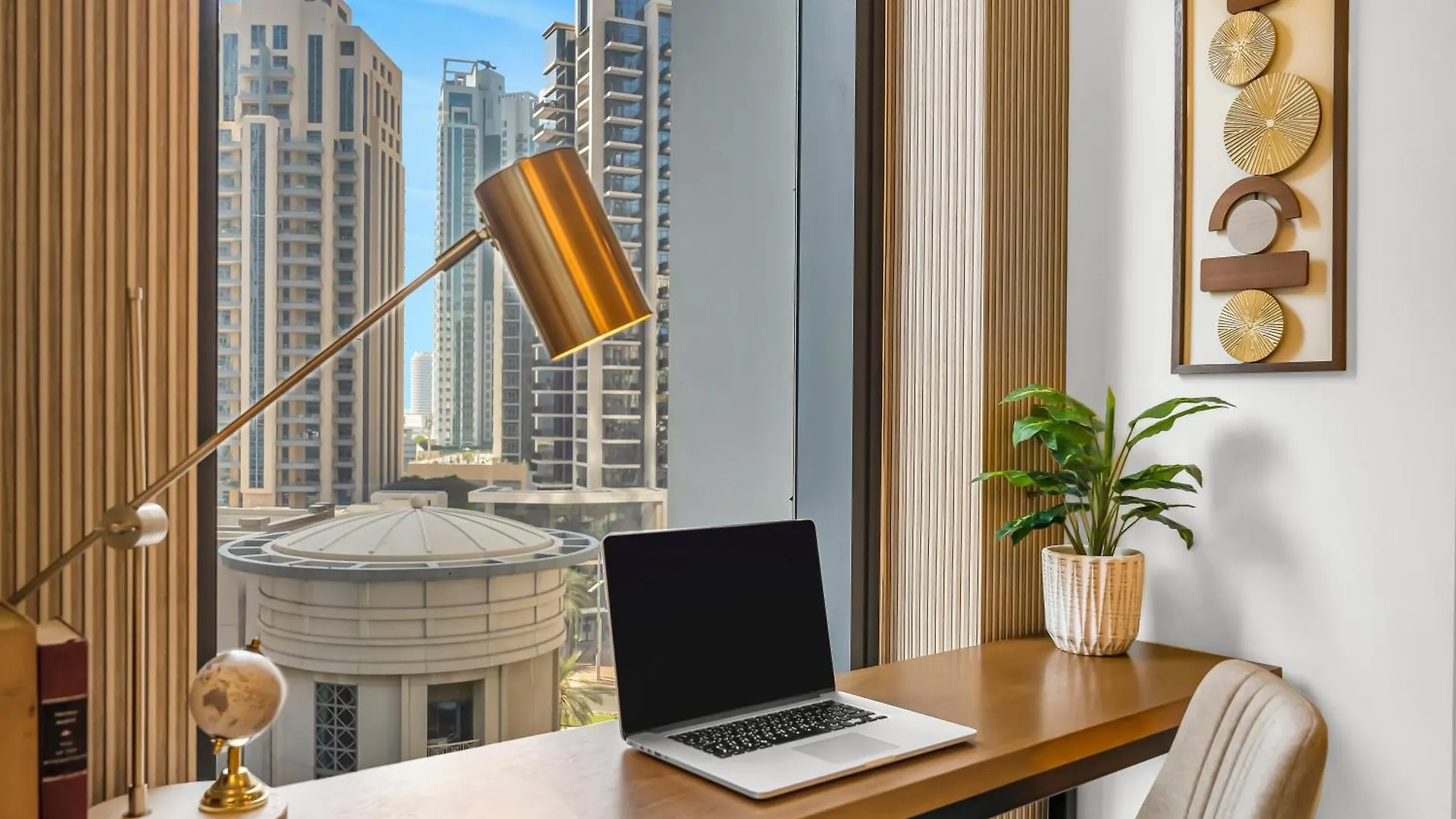 Luxurious & Spacious 2Br L Burj & Fountain Views L Walk To Dubai Mall L Pool L Gym 0*,  United Arab Emirates